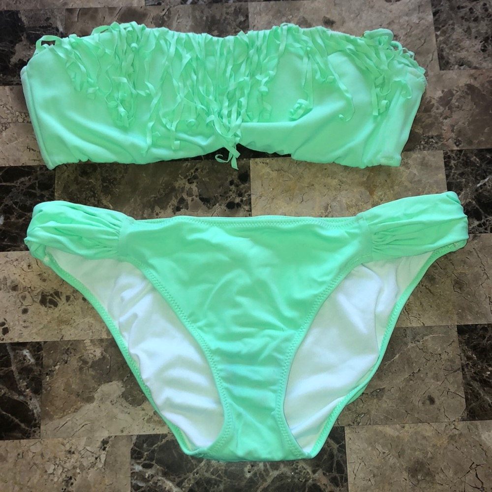 Like new Victoria's Secret bandeau bikini set